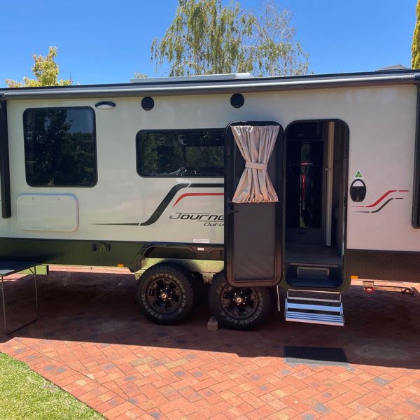 0654A03B-2101-46FC-853E-54A8920E6C4D